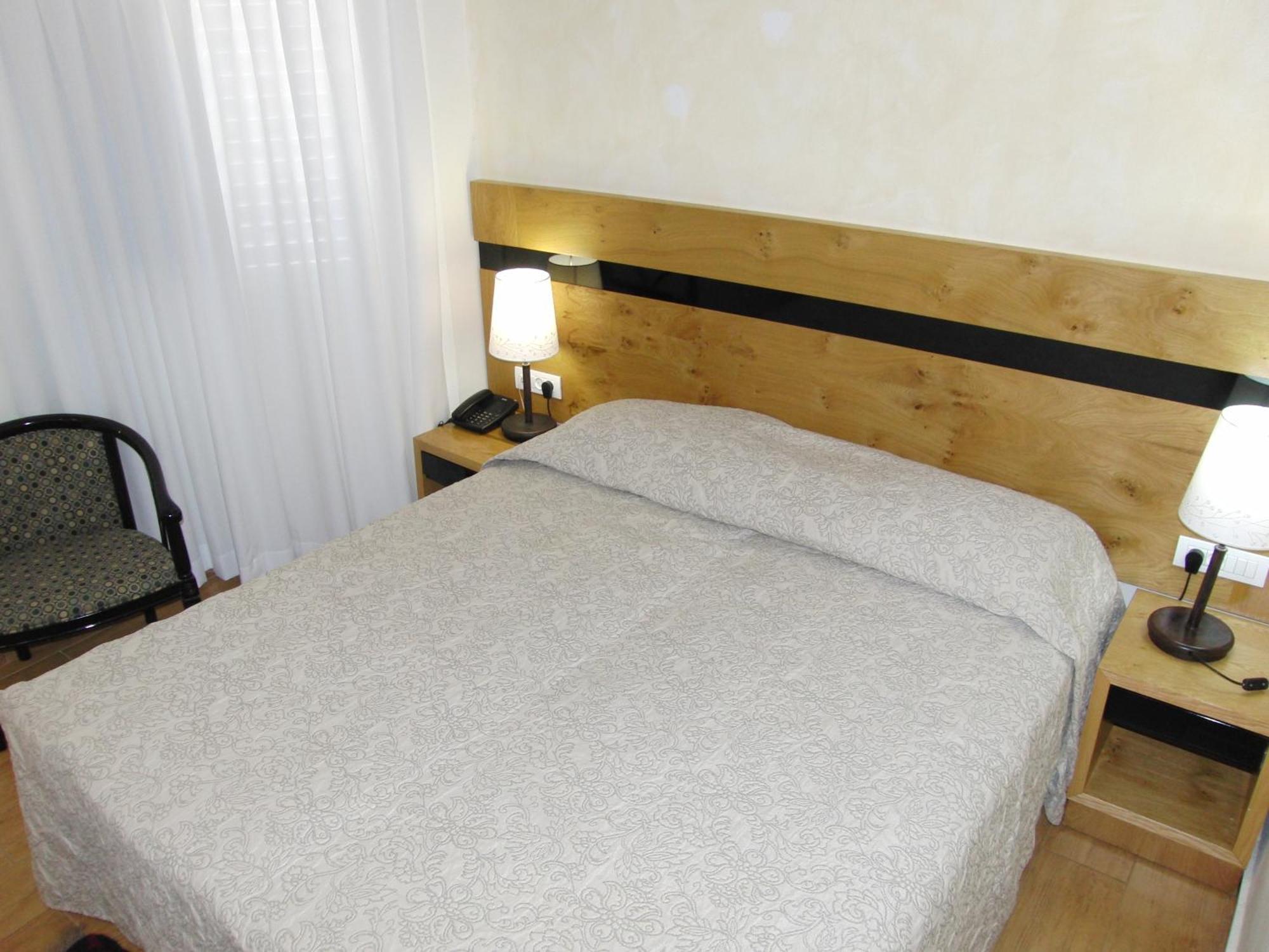 Margoa Hotel Netanya Room photo